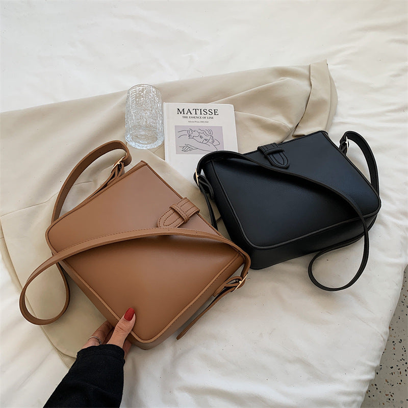 Fashion Large Capacity Shoulder Messenger Commuter Bucket Bag