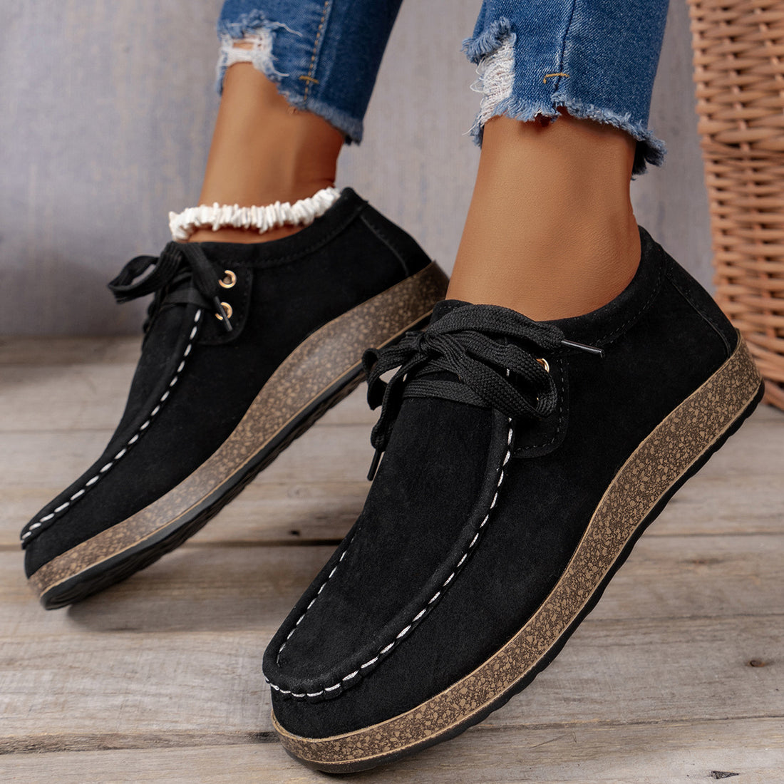 Solid Color Front Lace-up Round Toe Women&