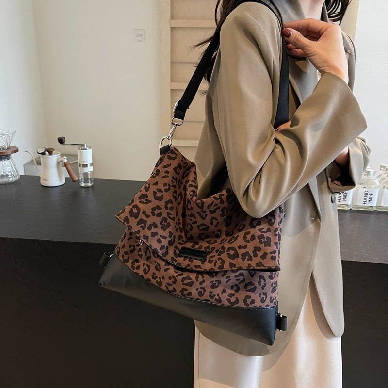 Multi-purpose Casual Fashion Temperament Leopard Print Leather Velvet Backpack Women&