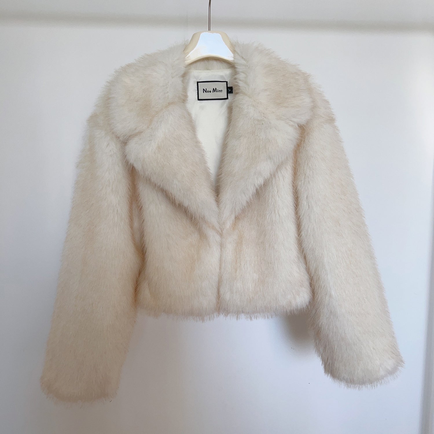 Fashion Loose Lapels Fur Coat Women&